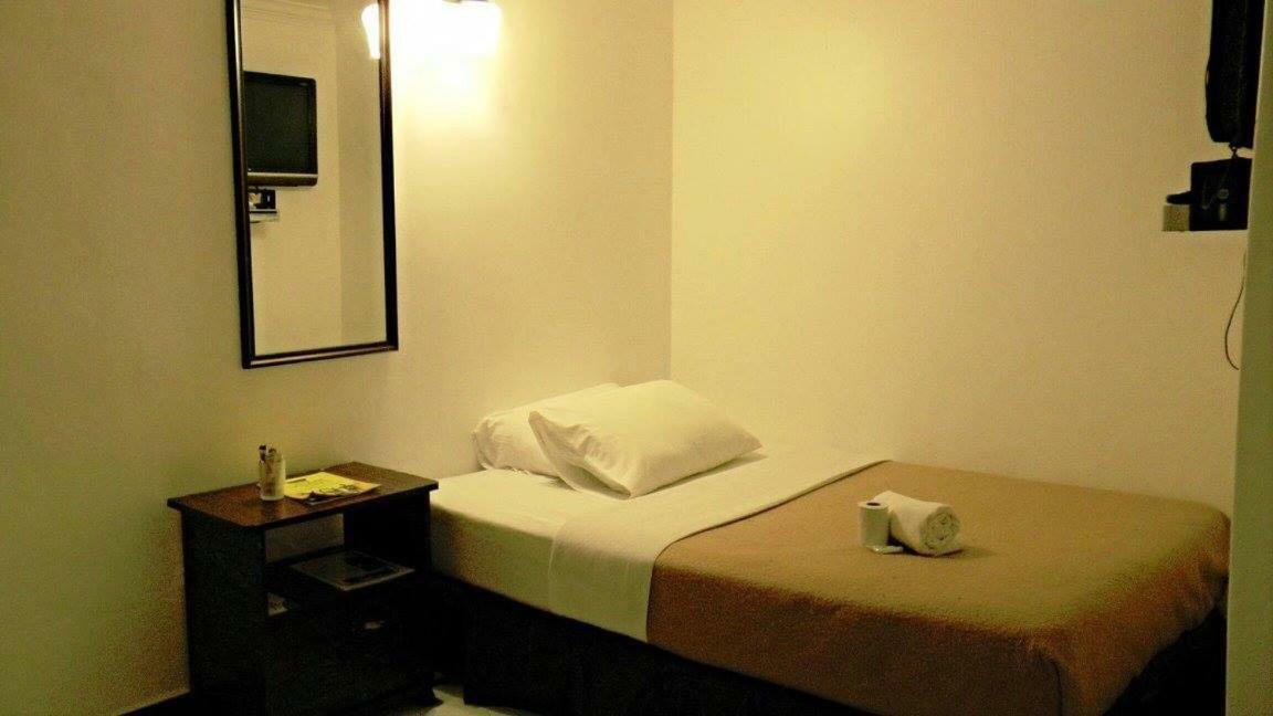 Casapelindung Guesthouse Kuantan Exterior photo